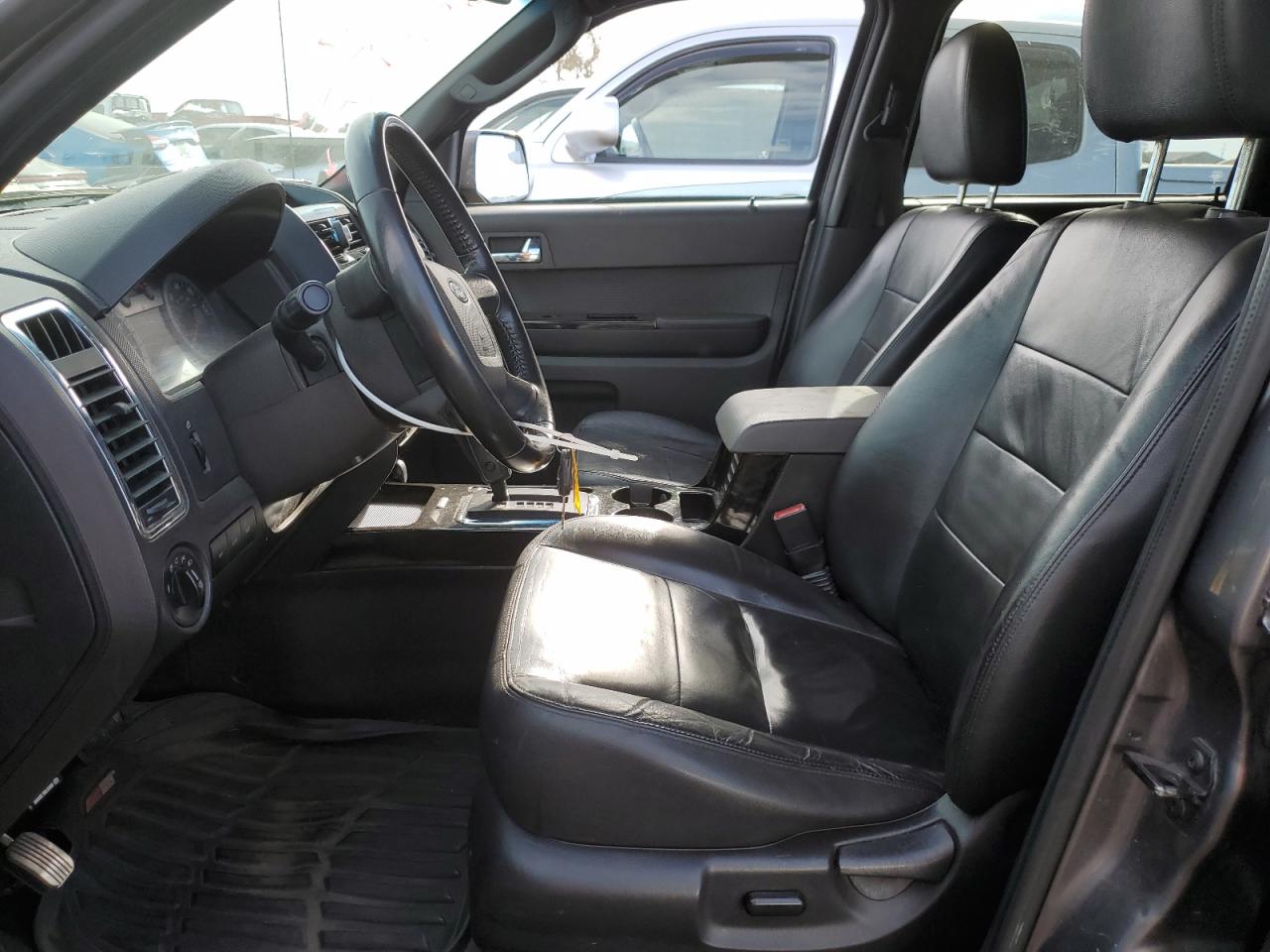 2010 Ford Escape - Image 7