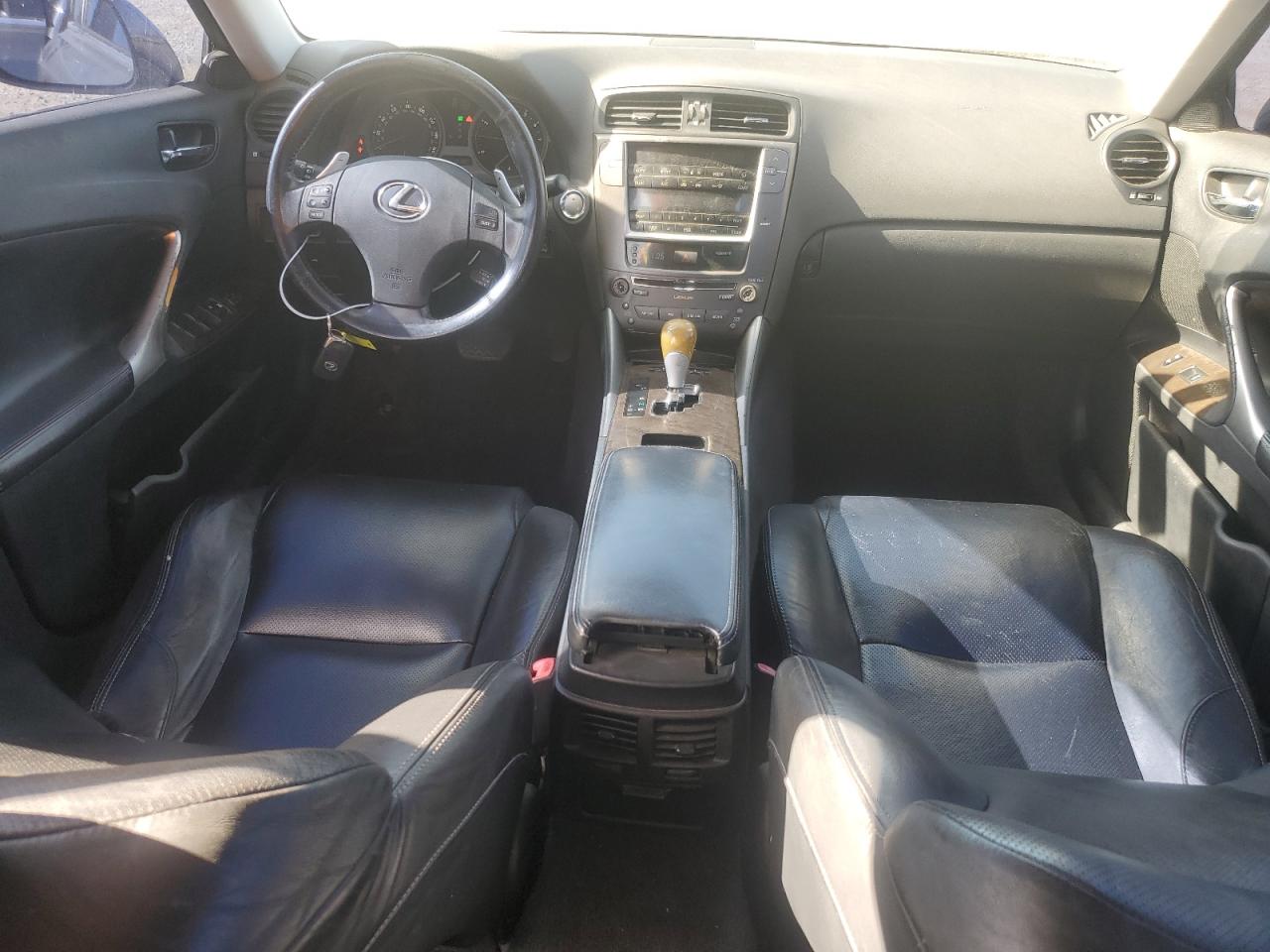 2009 Lexus IS - Image 8