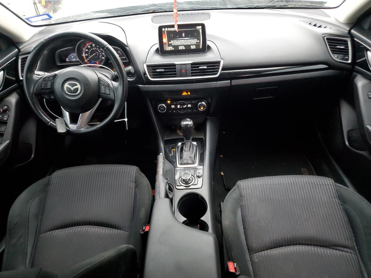 2016 Mazda 3 - Image 8