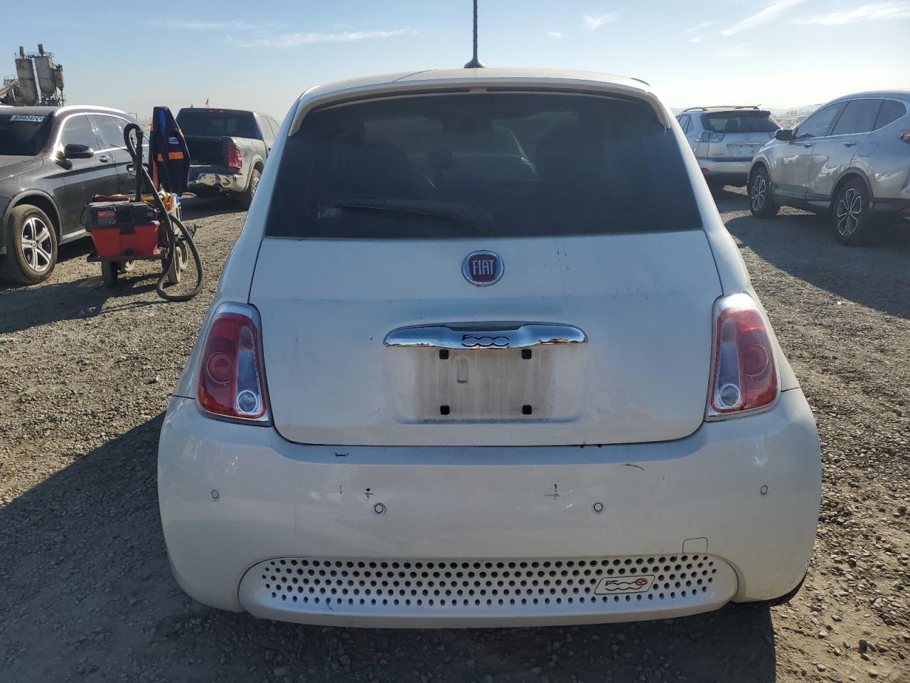 2015 Fiat 500 Electric VIN: 3C3CFFGE8FT620367 Lot: 85784474