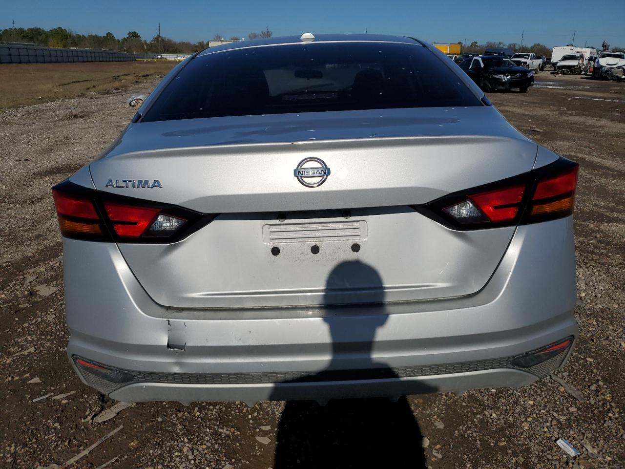 2020 Nissan Altima - Image 6