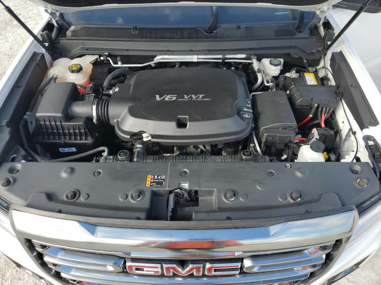 2021 GMC Canyon - Image 12