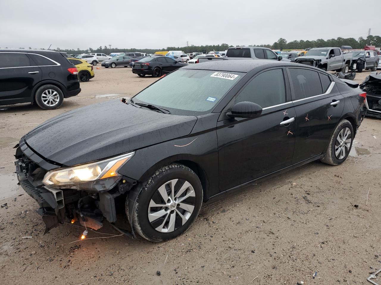 2020 Nissan Altima - Image 1