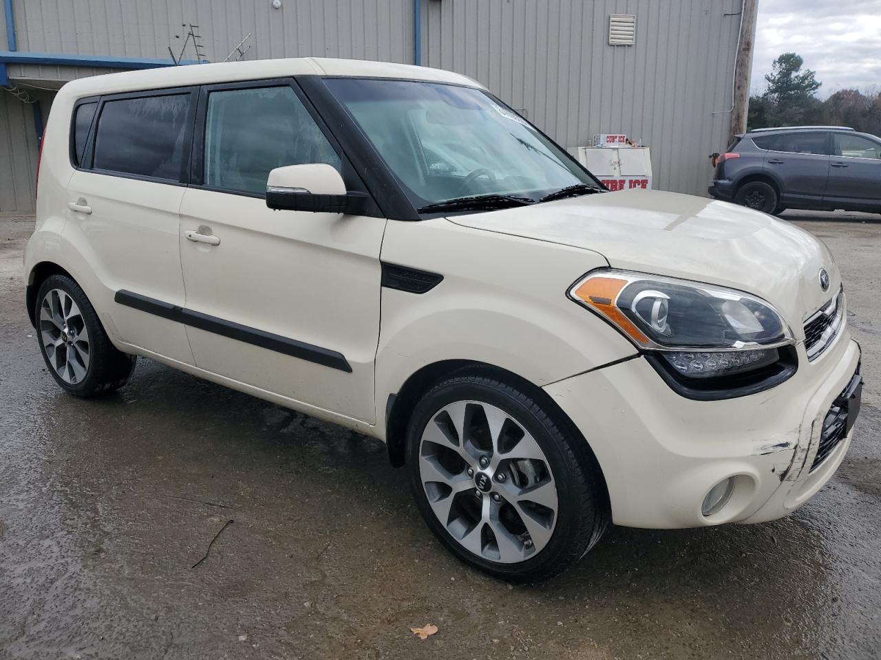 2013 Kia Soul + VIN: KNDJT2A66D7511879 Lot: 84696284