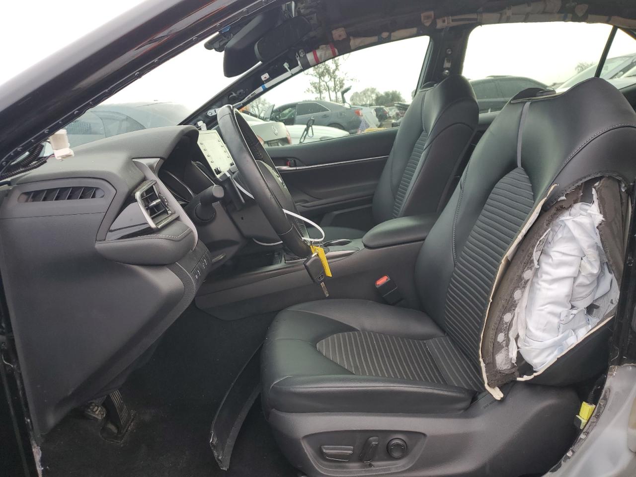 2021 Toyota Camry - Image 7