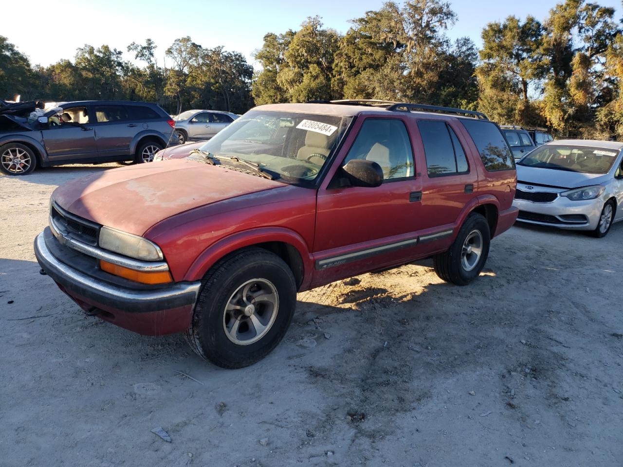 2000 Chevrolet Blazer - Image 1