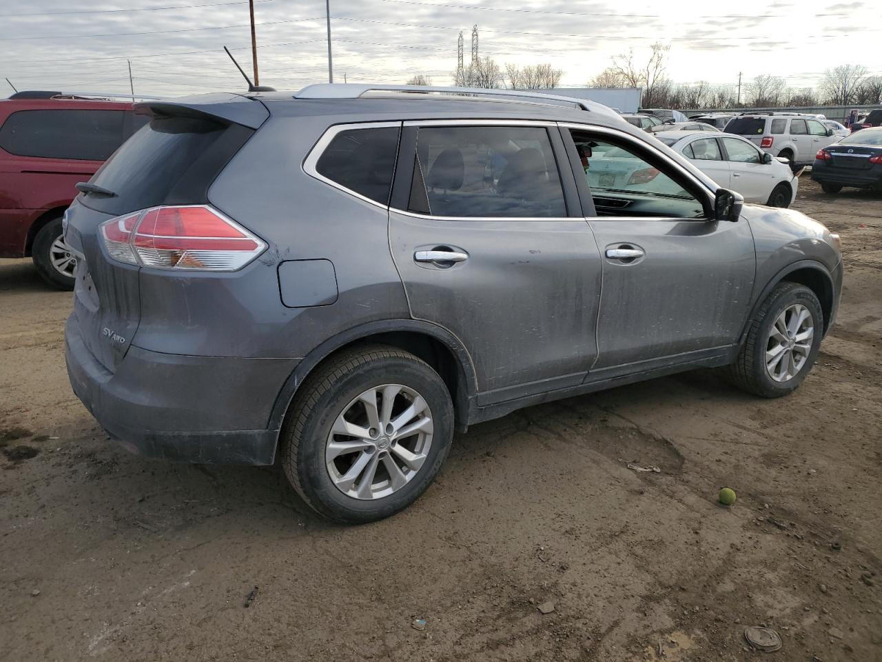 VIN KNMAT2MVXFP503063 2015 NISSAN ROGUE no.3