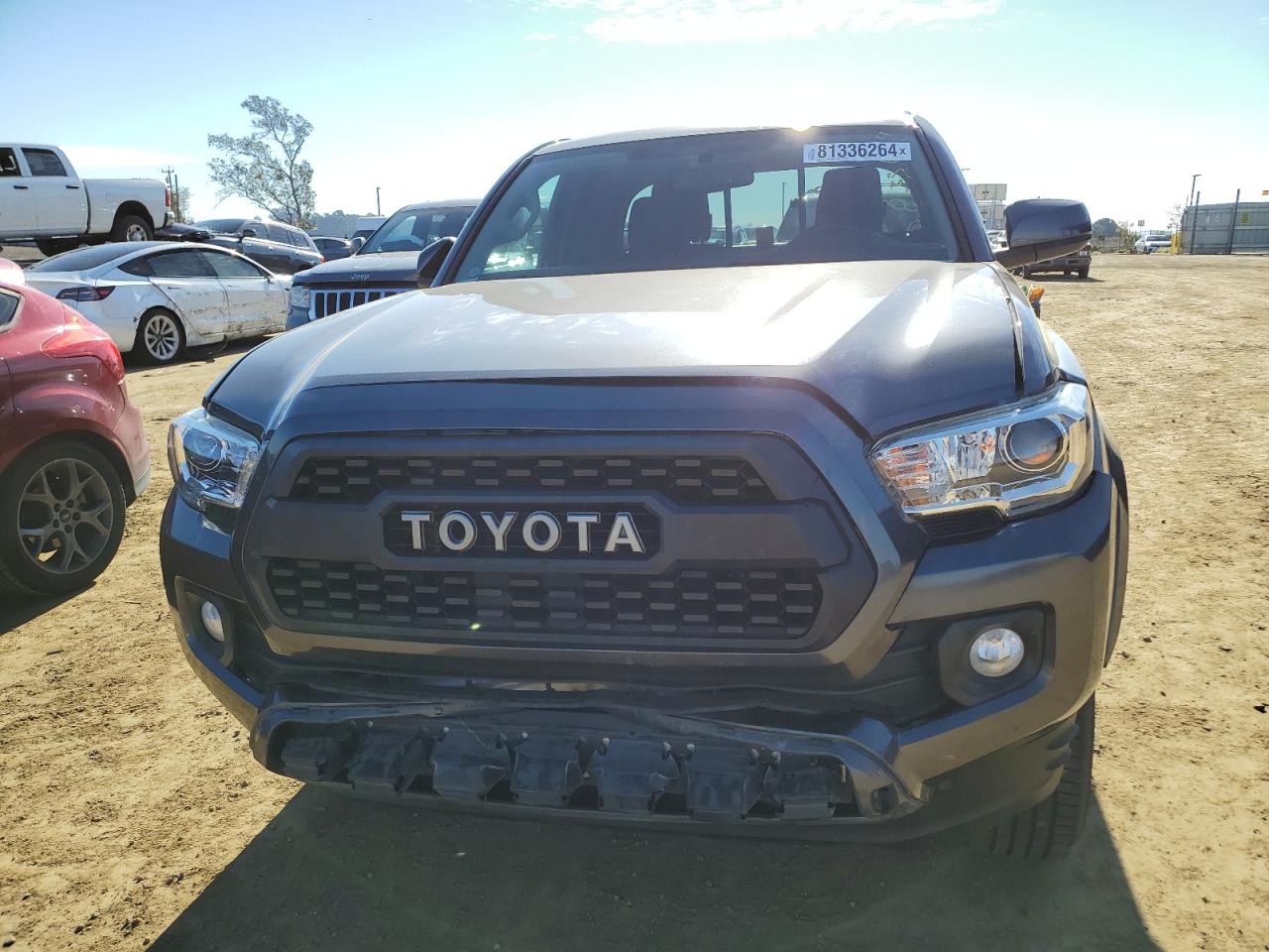 2017 Toyota Tacoma - Image 5