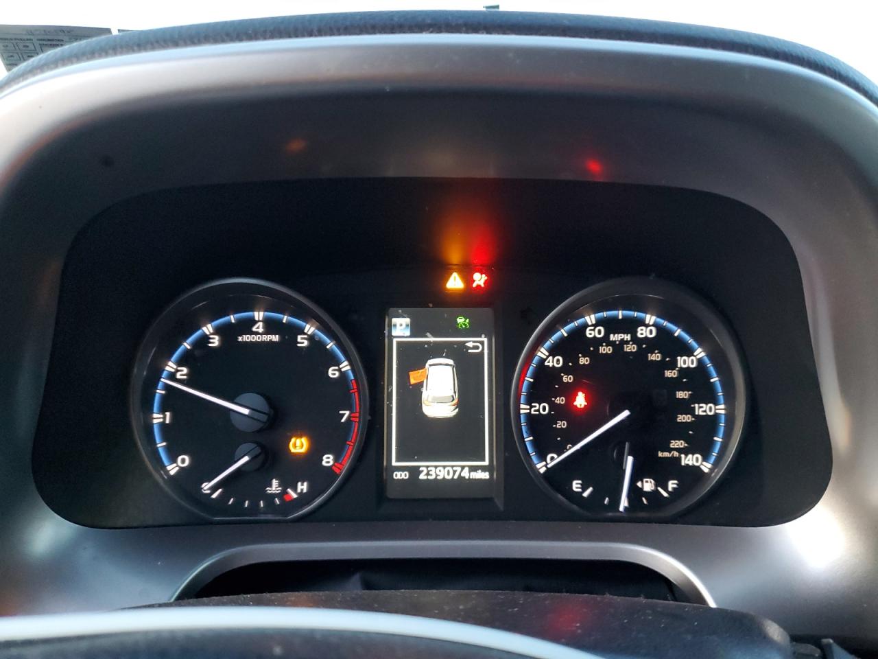 2018 Toyota RAV 4 - Image 9