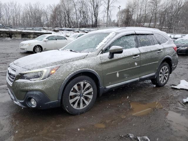  SUBARU OUTBACK 2018 Green