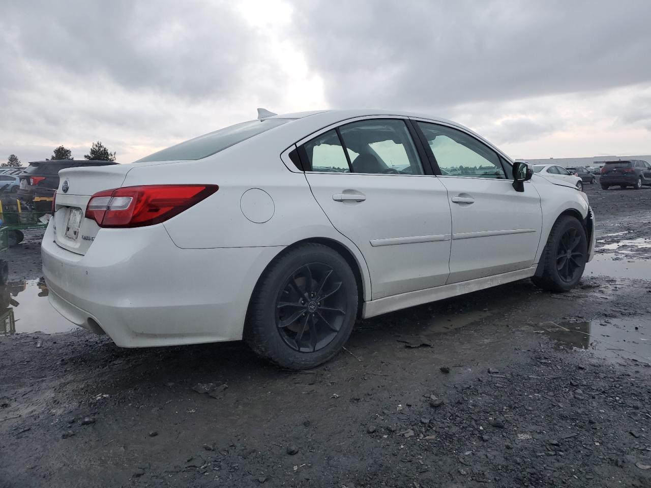 2017 Subaru Legacy - Image 3