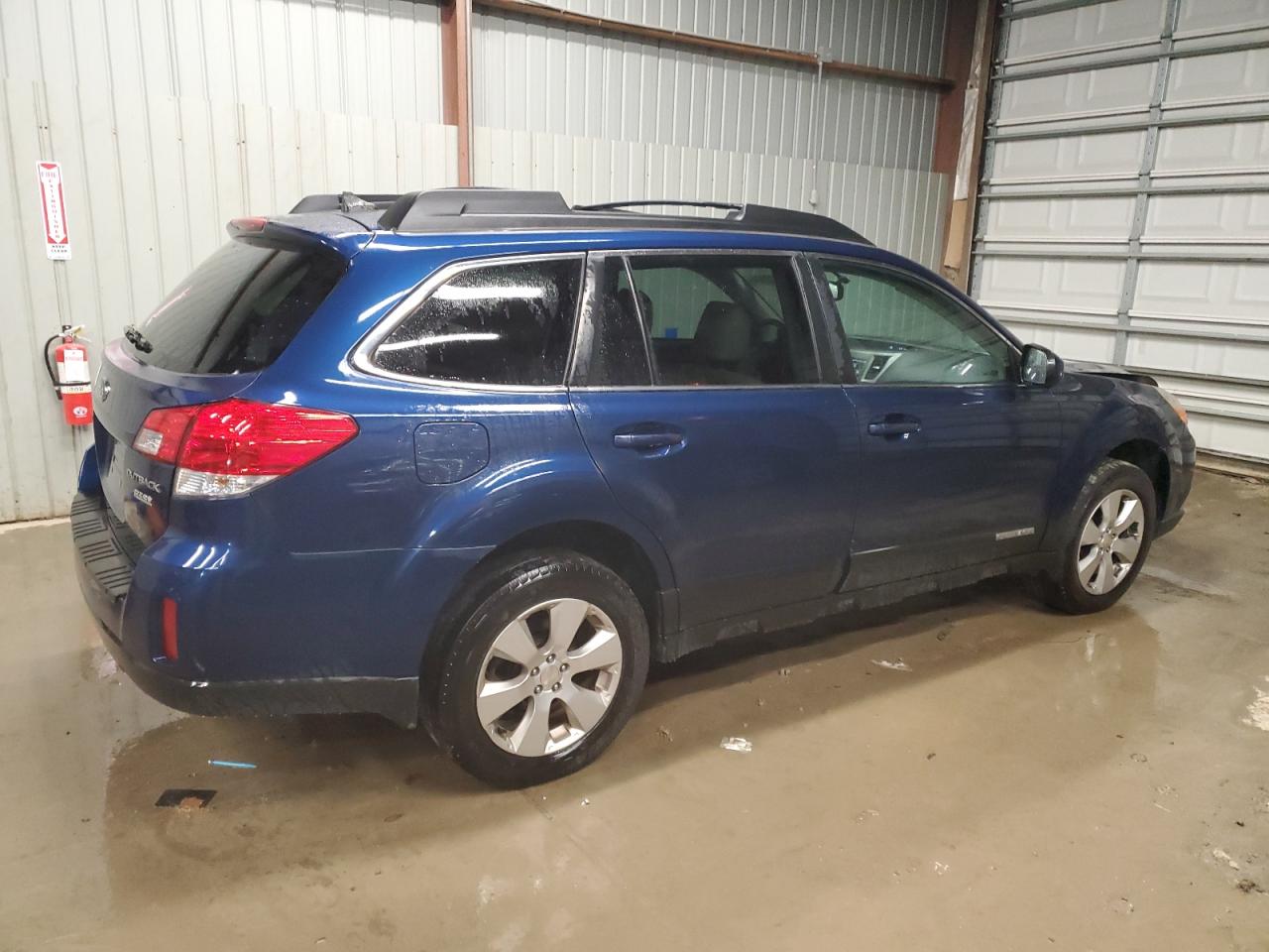 2011 Subaru Outback - Image 3