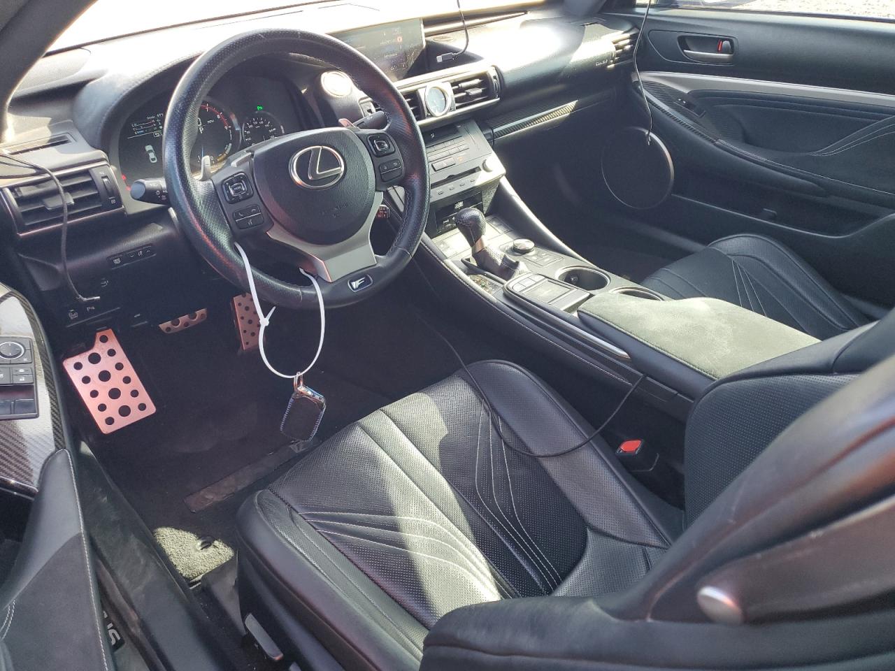2015 Lexus RC - Image 8