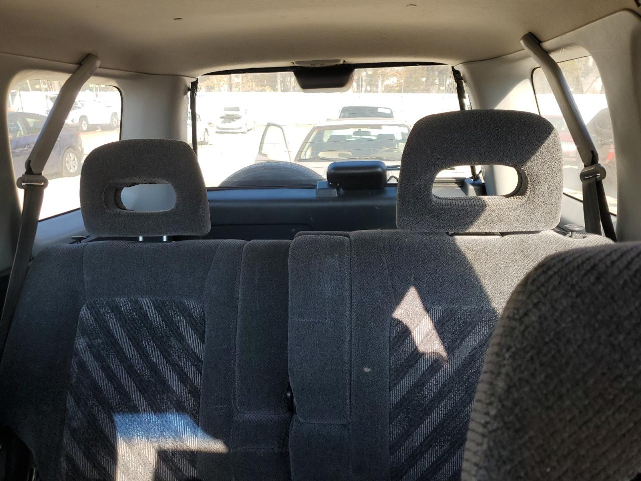 2000 Honda CR-V - Image 10