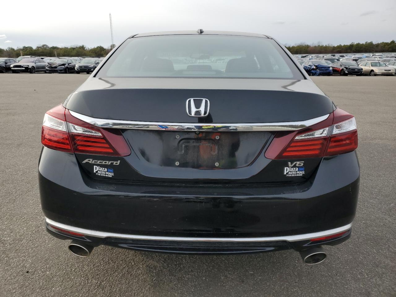 2017 Honda Accord - Image 6