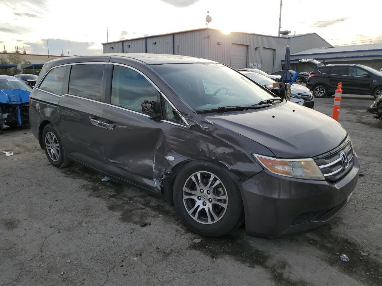 2012 Honda Odyssey - Image 4