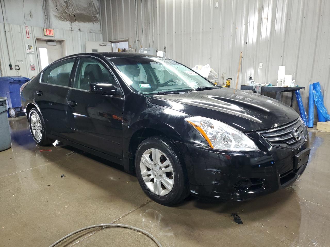 2010 Nissan Altima - Image 4