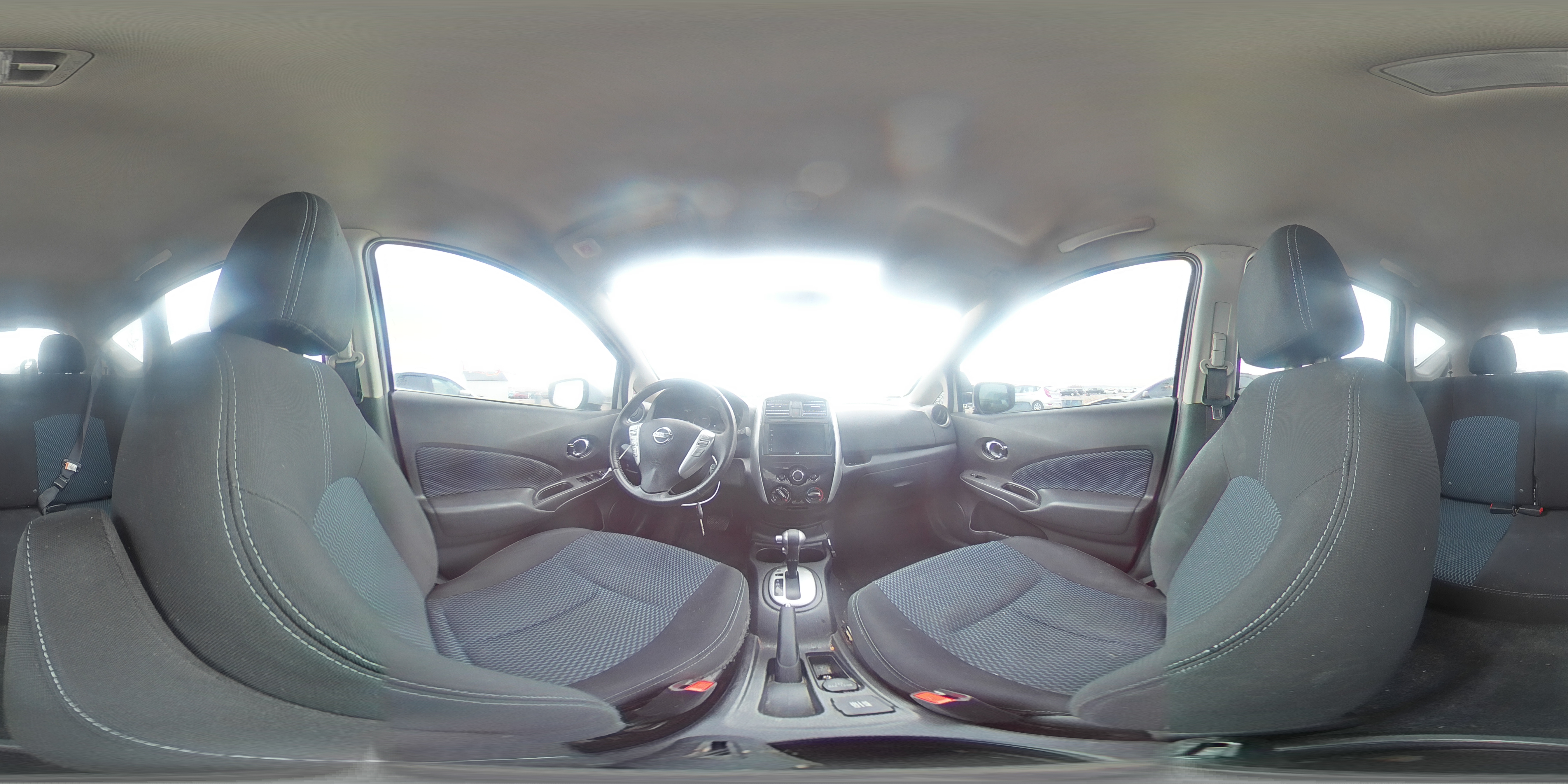 2015 Nissan Versa - Image 14