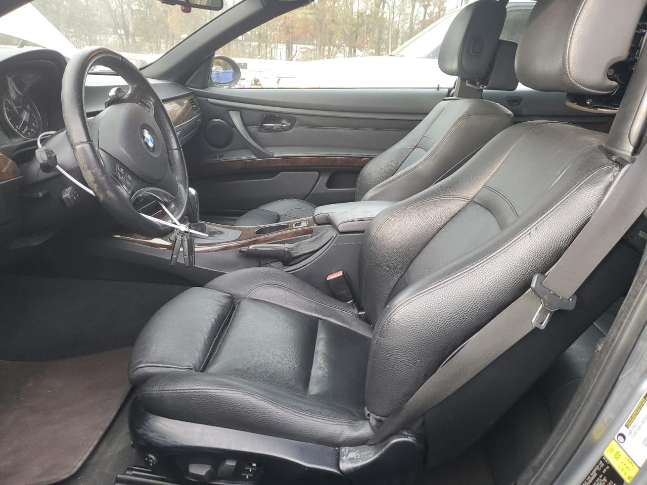 2009 BMW 335 I VIN: WBAWL73599P180985 Lot: 82104844