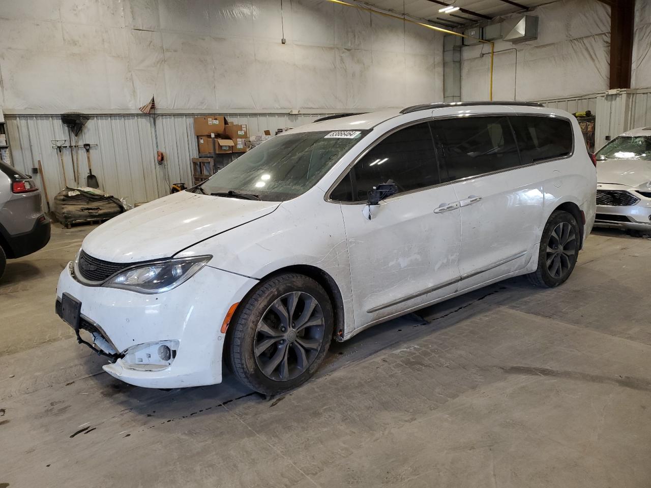 2017 Chrysler Pacifica - Image 1