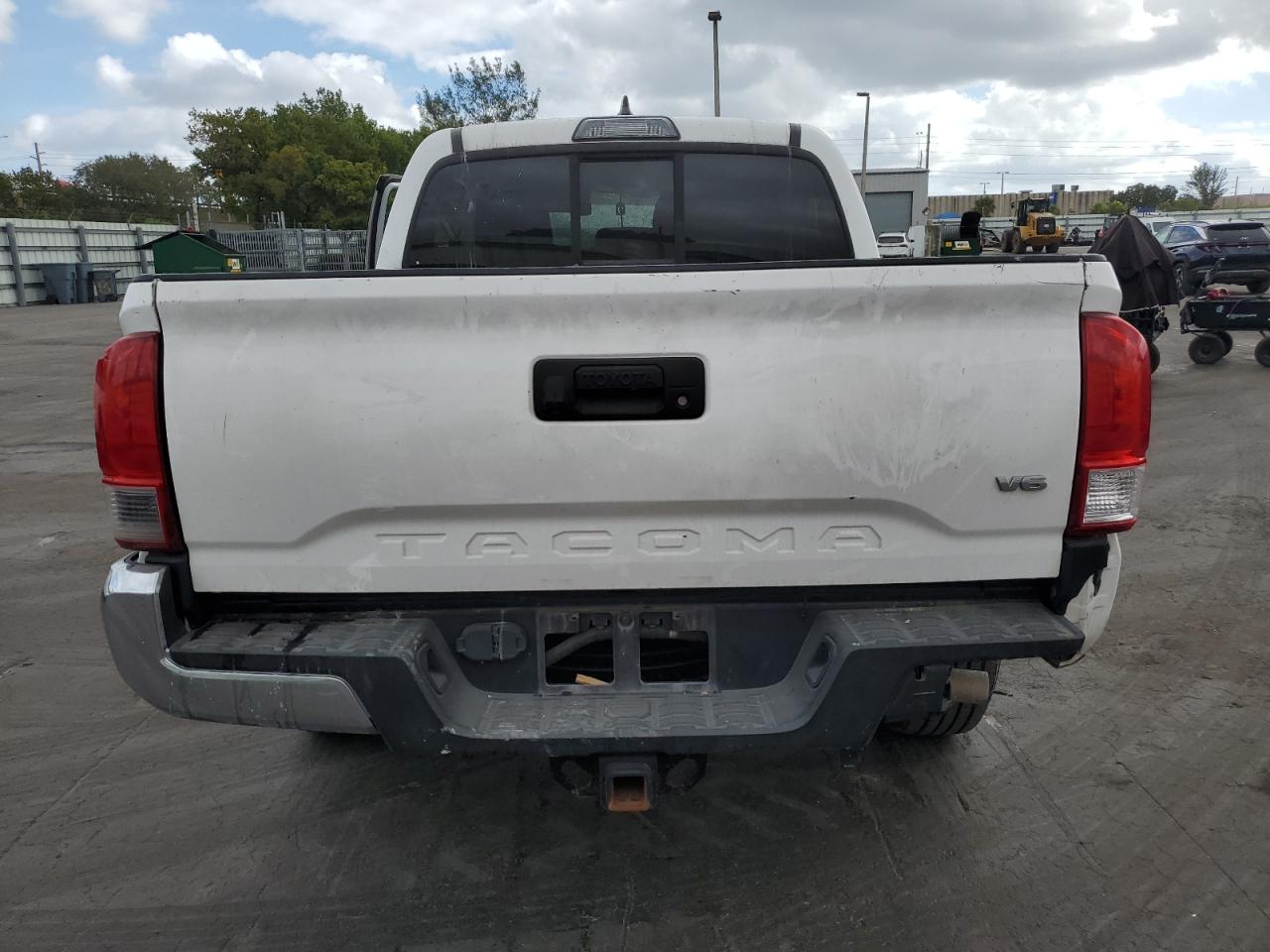 VIN 5TFAZ5CN1HX049385 2017 TOYOTA TACOMA no.6