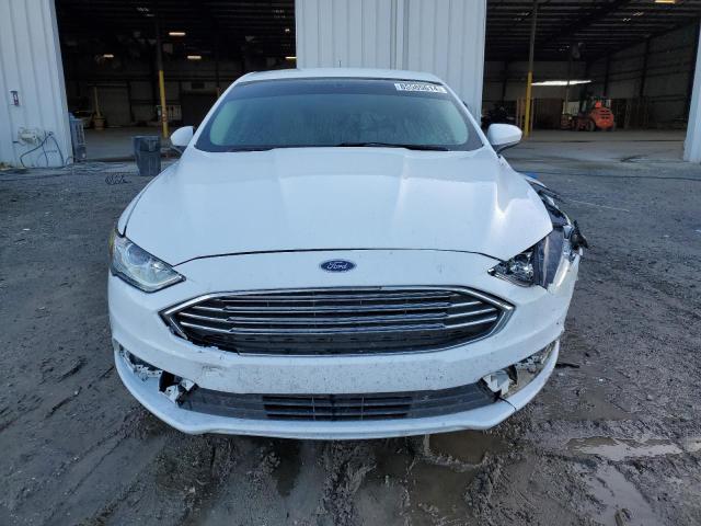  FORD FUSION 2018 Белый