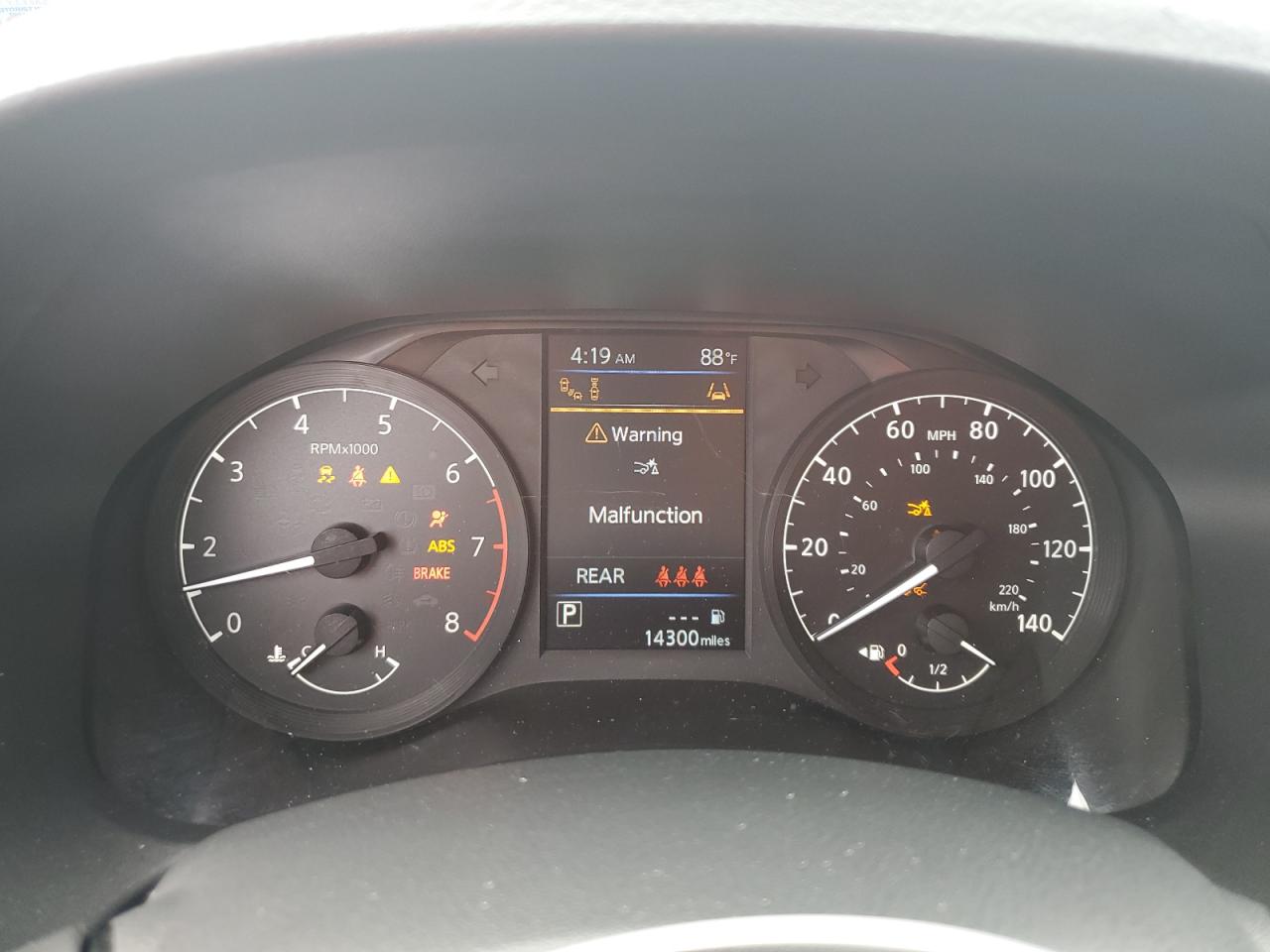 2024 Nissan Altima - Image 9