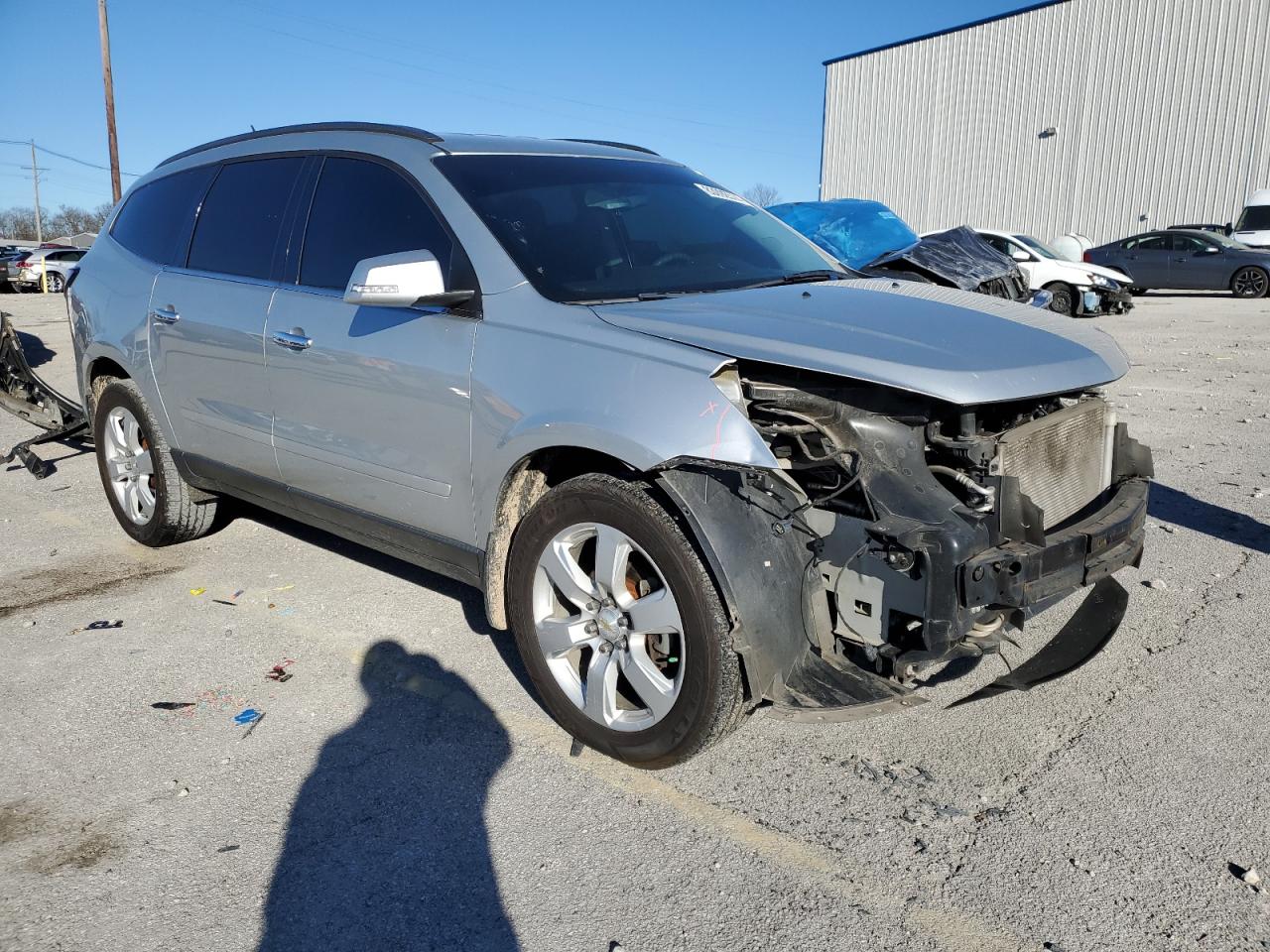 VIN 1GNKRGKD8GJ243946 2016 CHEVROLET TRAVERSE no.4