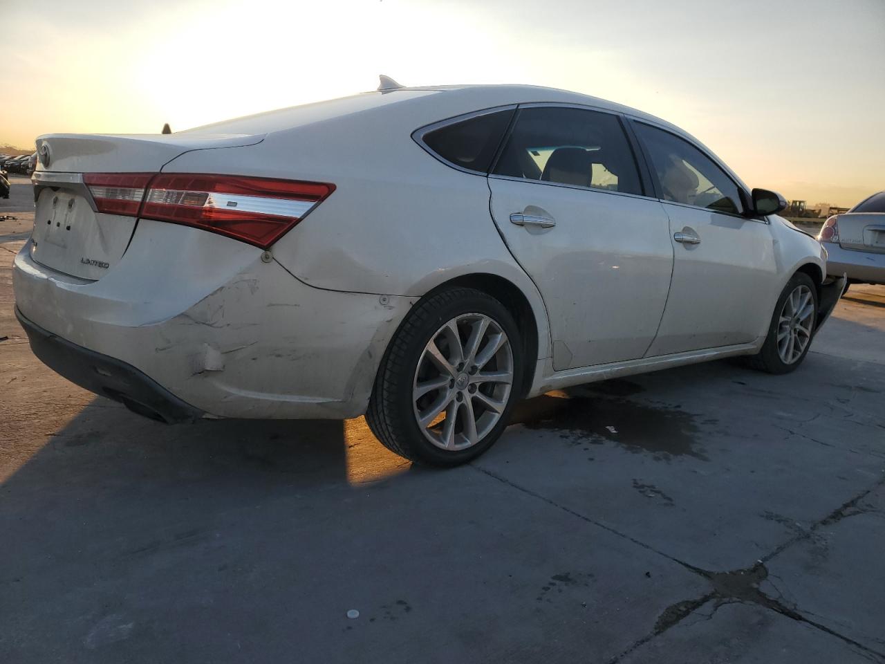 VIN 4T1BK1EB6FU165471 2015 TOYOTA AVALON no.3