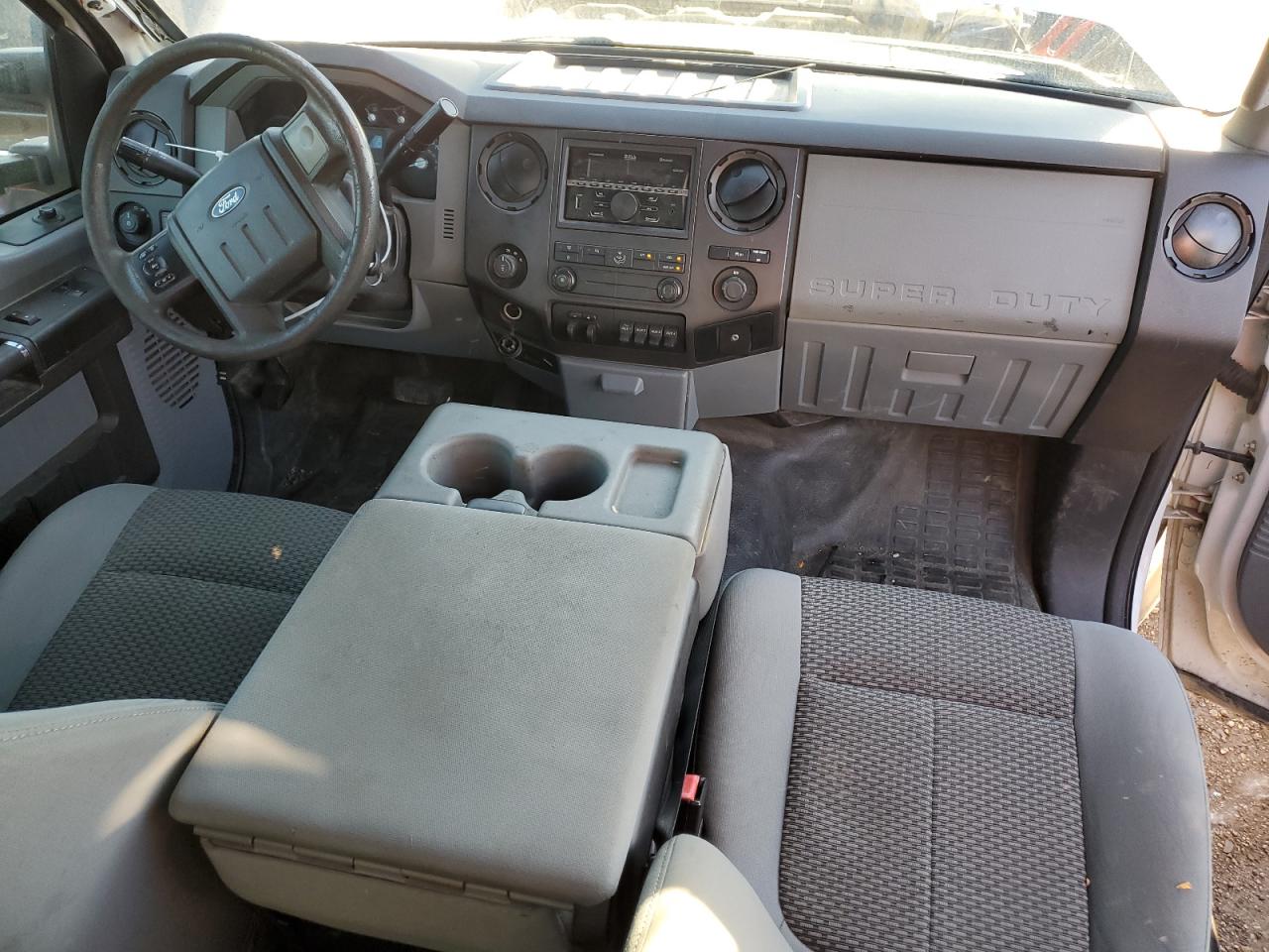 2011 Ford F250 - Image 8