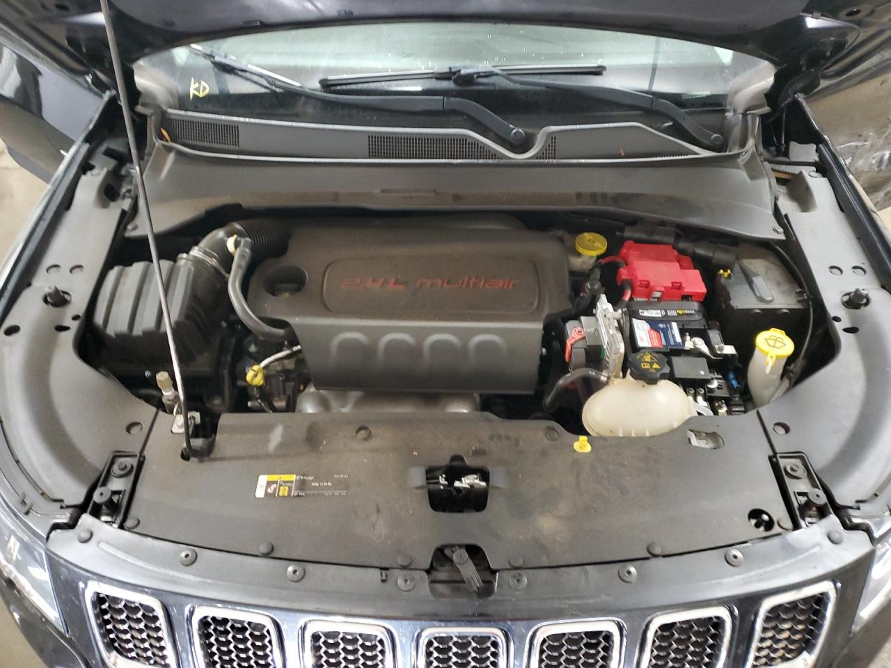 2019 Jeep Compass - Image 12