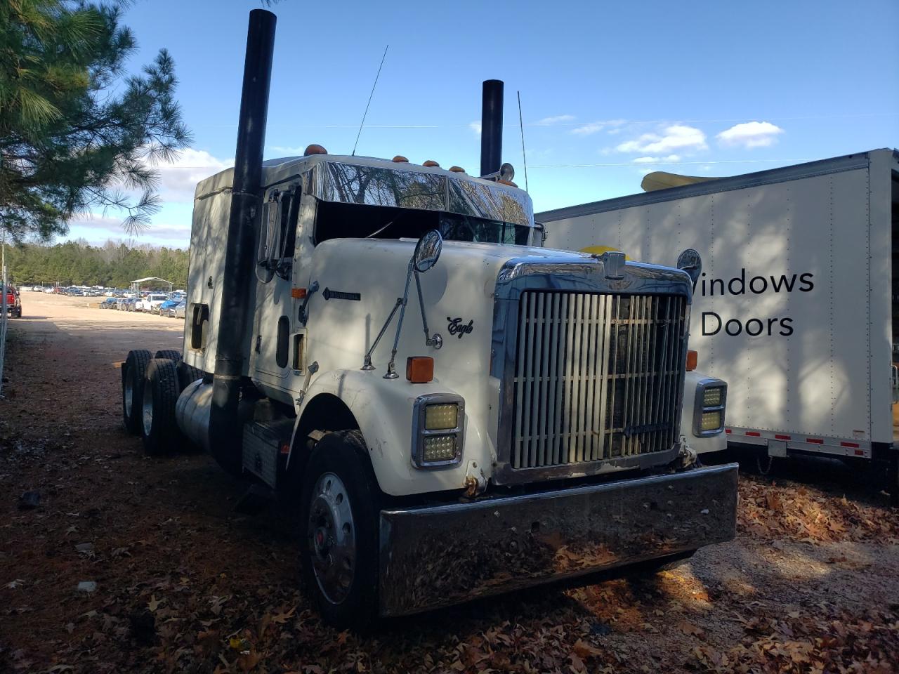 1996 International 9000 9300 VIN: 2HSFBAER6TC062072 Lot: 85105184