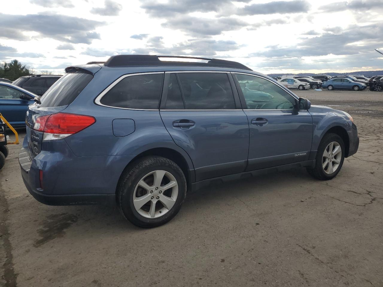 VIN 4S4BRBCC1D3285775 2013 SUBARU OUTBACK no.3