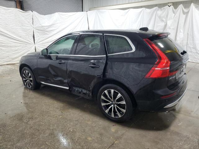  VOLVO XC60 PLUS 2023 Czarny