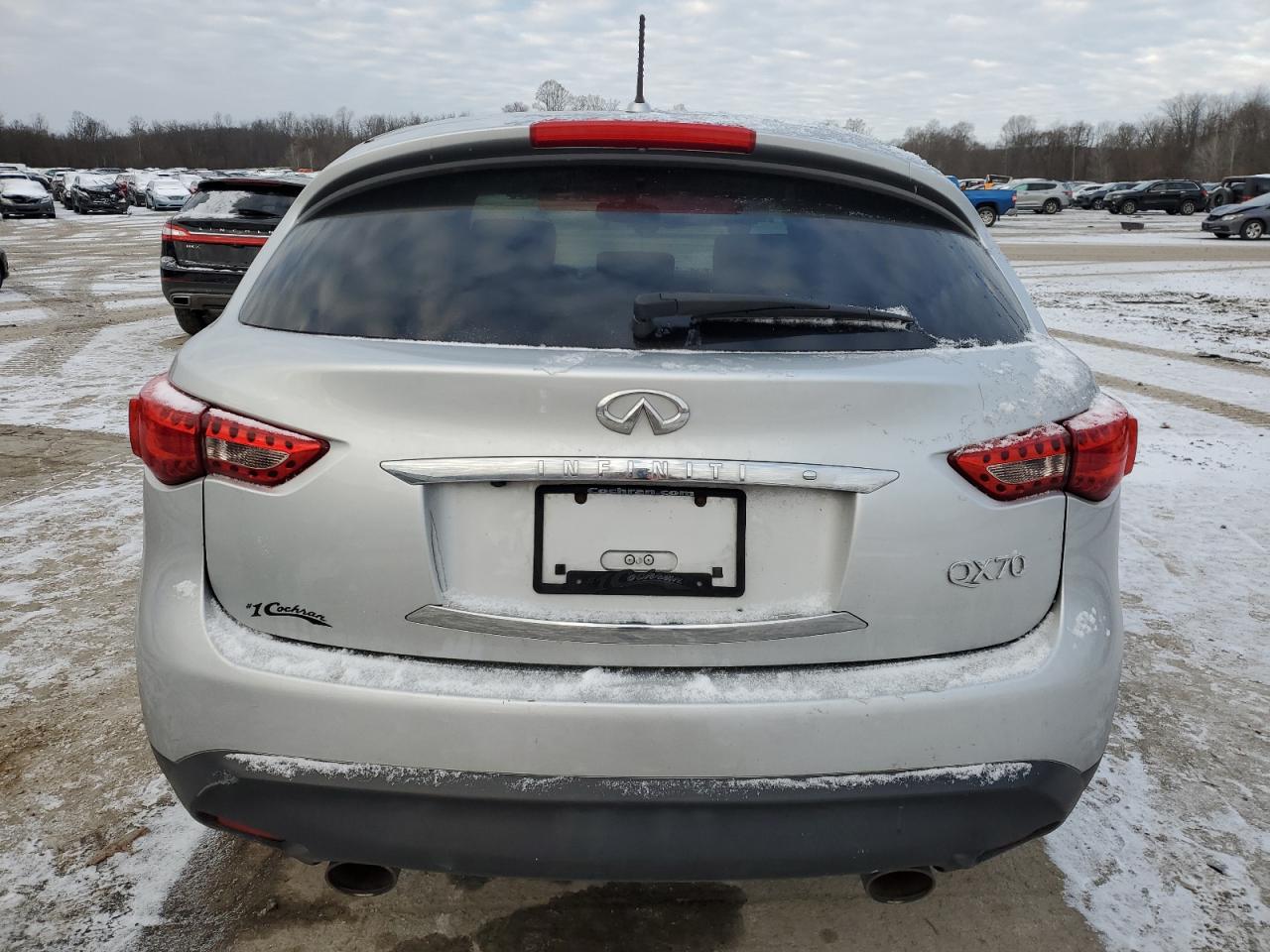 2017 Infiniti QX70 - Image 6