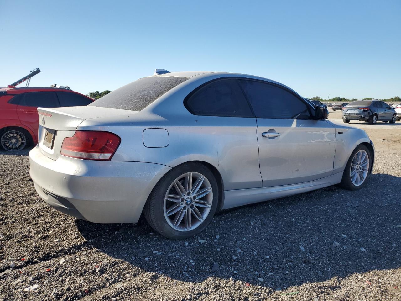 VIN WBAUP9C57DVS94866 2013 BMW 1 SERIES no.3