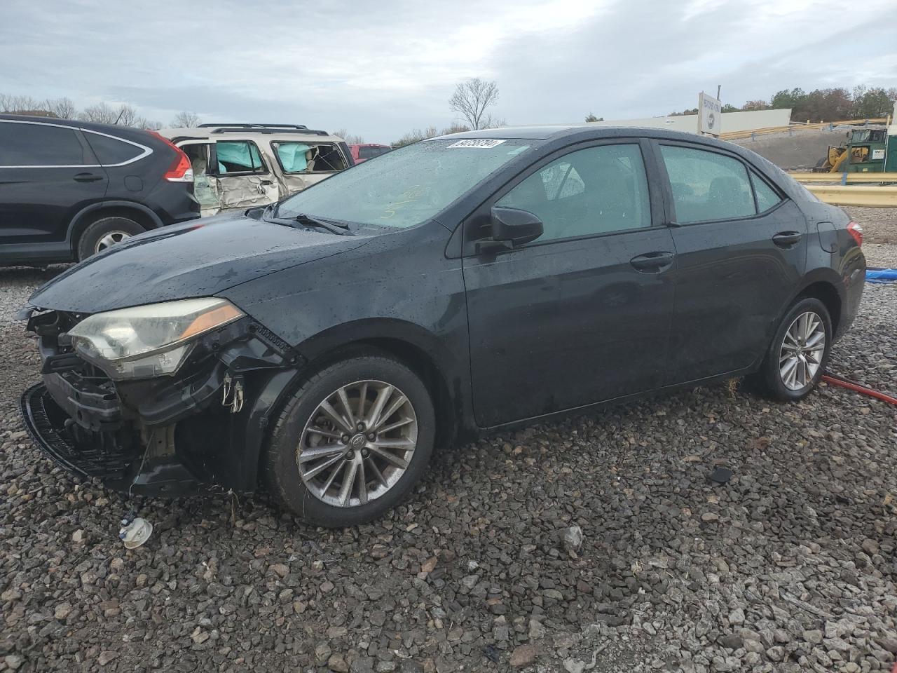 VIN 5YFBURHE8FP363985 2015 TOYOTA COROLLA no.1