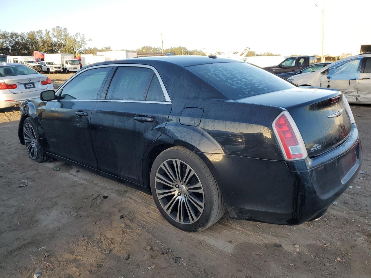 VIN 2C3CCABG9DH530042 2013 CHRYSLER 300 no.2