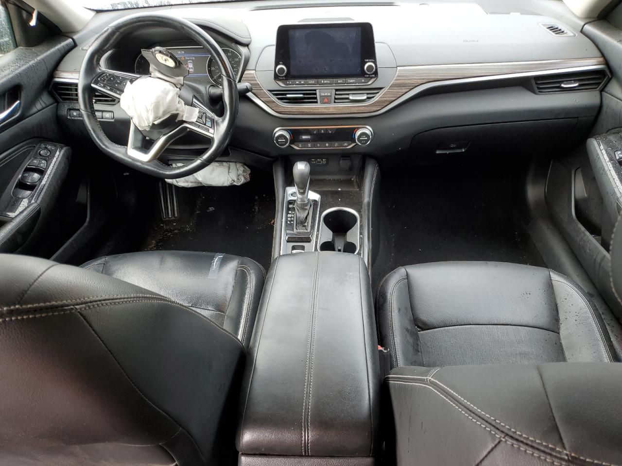 2020 Nissan Altima - Image 8