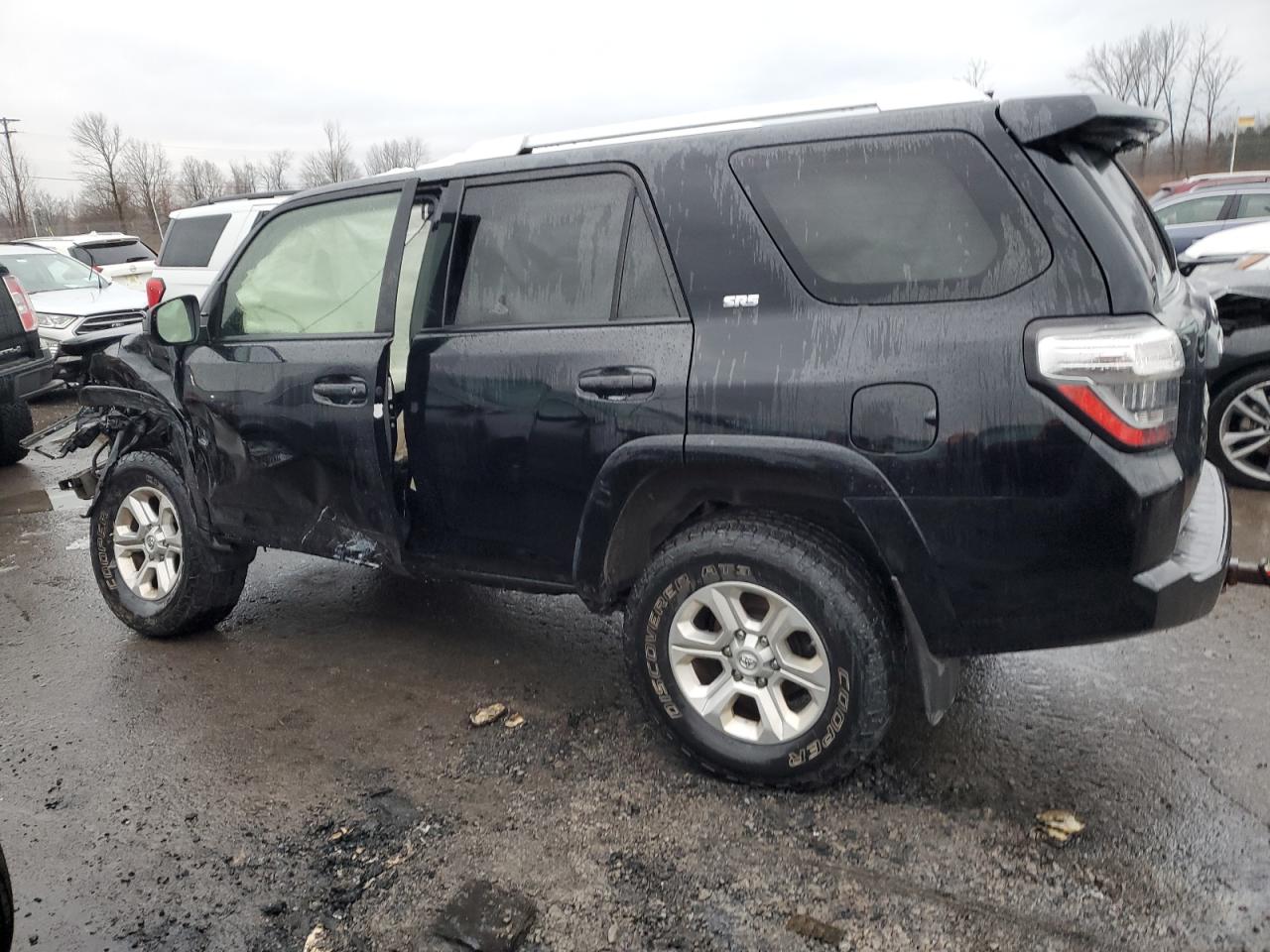 VIN JTEBU5JR1F5227597 2015 TOYOTA 4RUNNER no.2