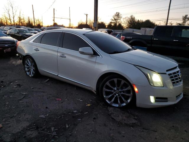  CADILLAC XTS 2014 White