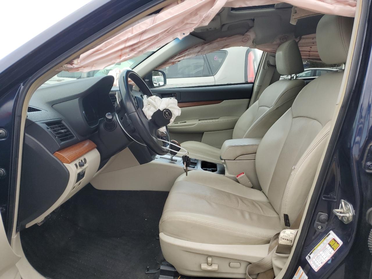 2014 Subaru Outback - Image 7