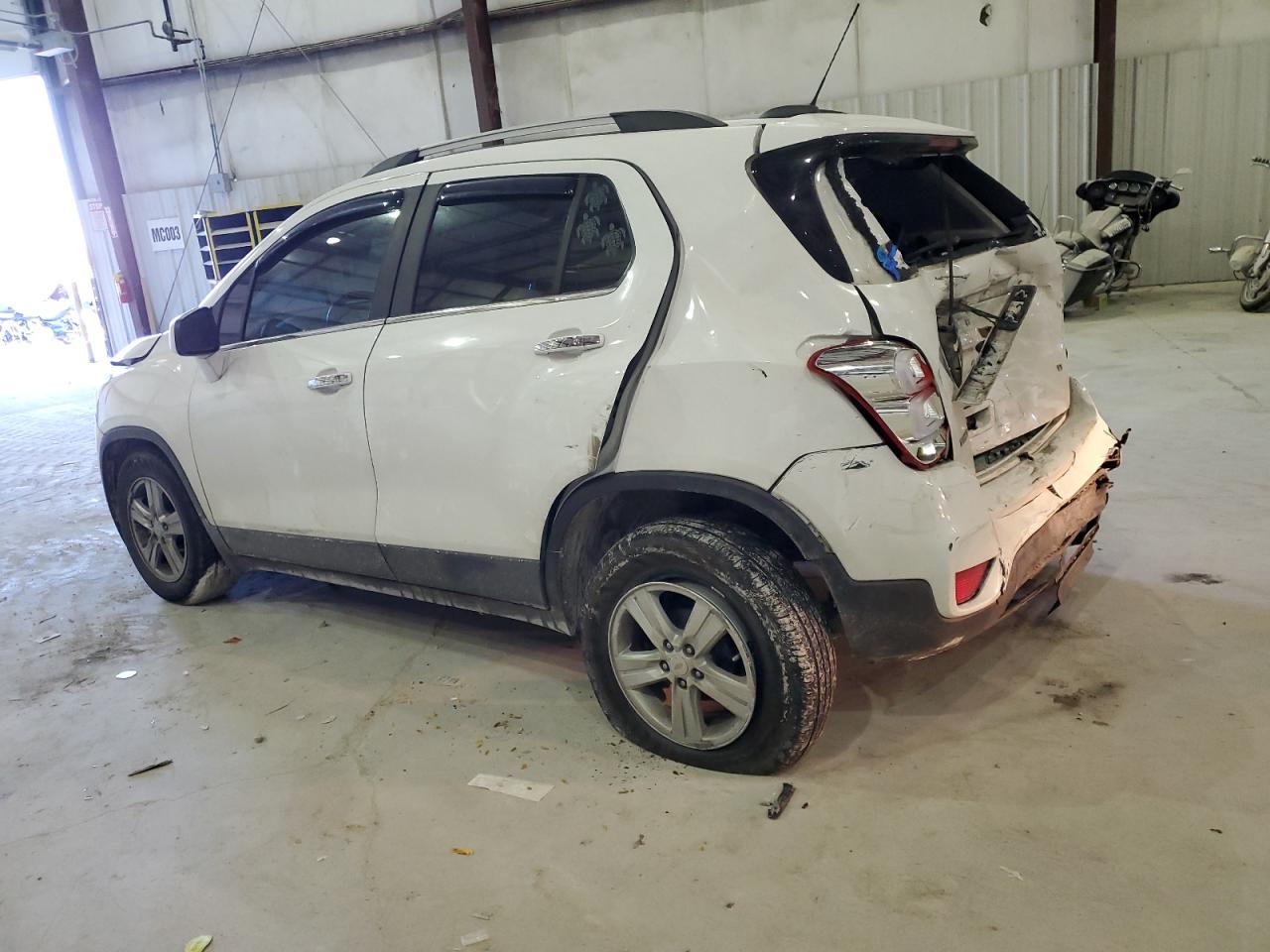 2018 Chevrolet Trax - Image 2