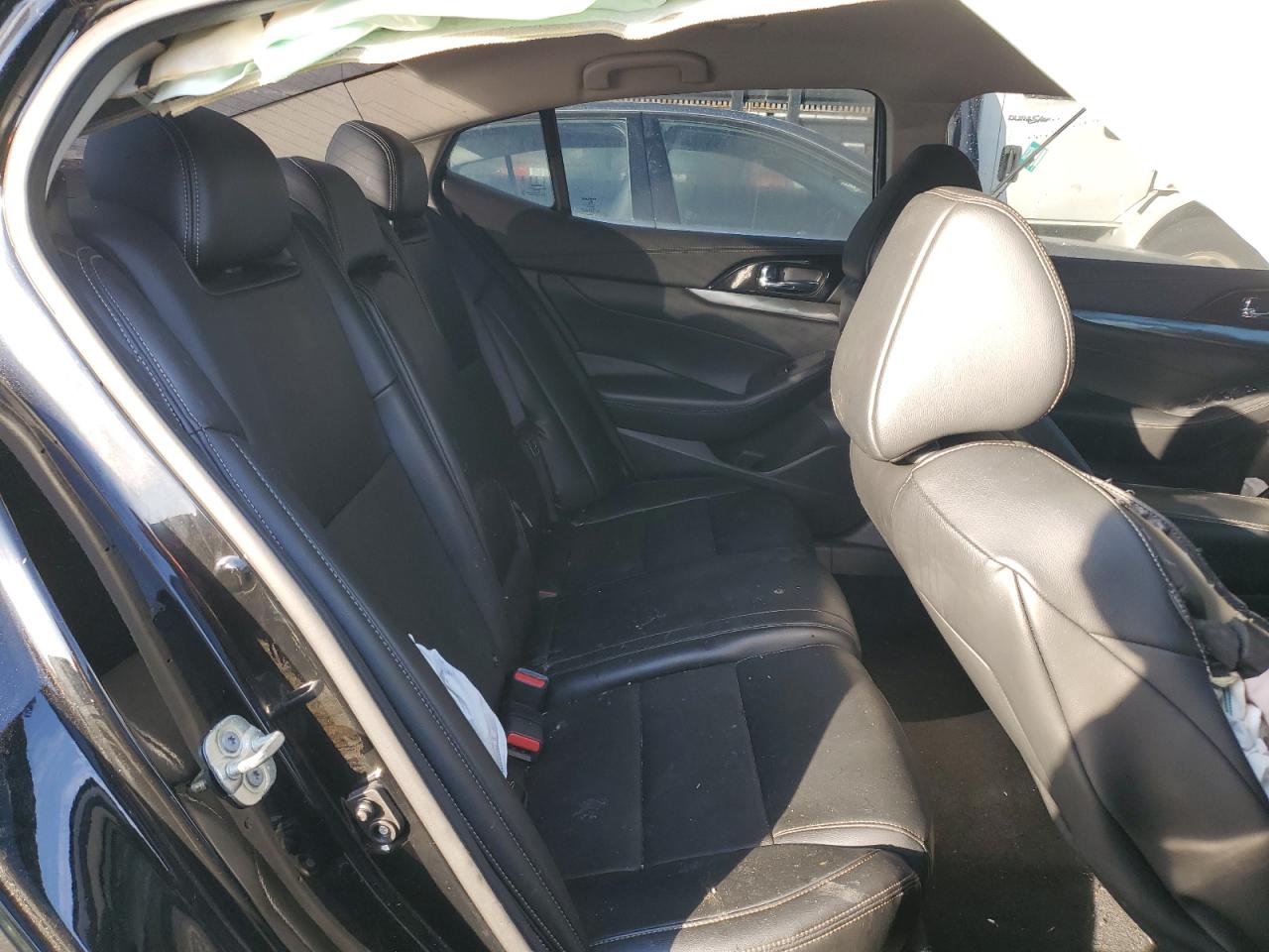 2021 Nissan Maxima - Image 10