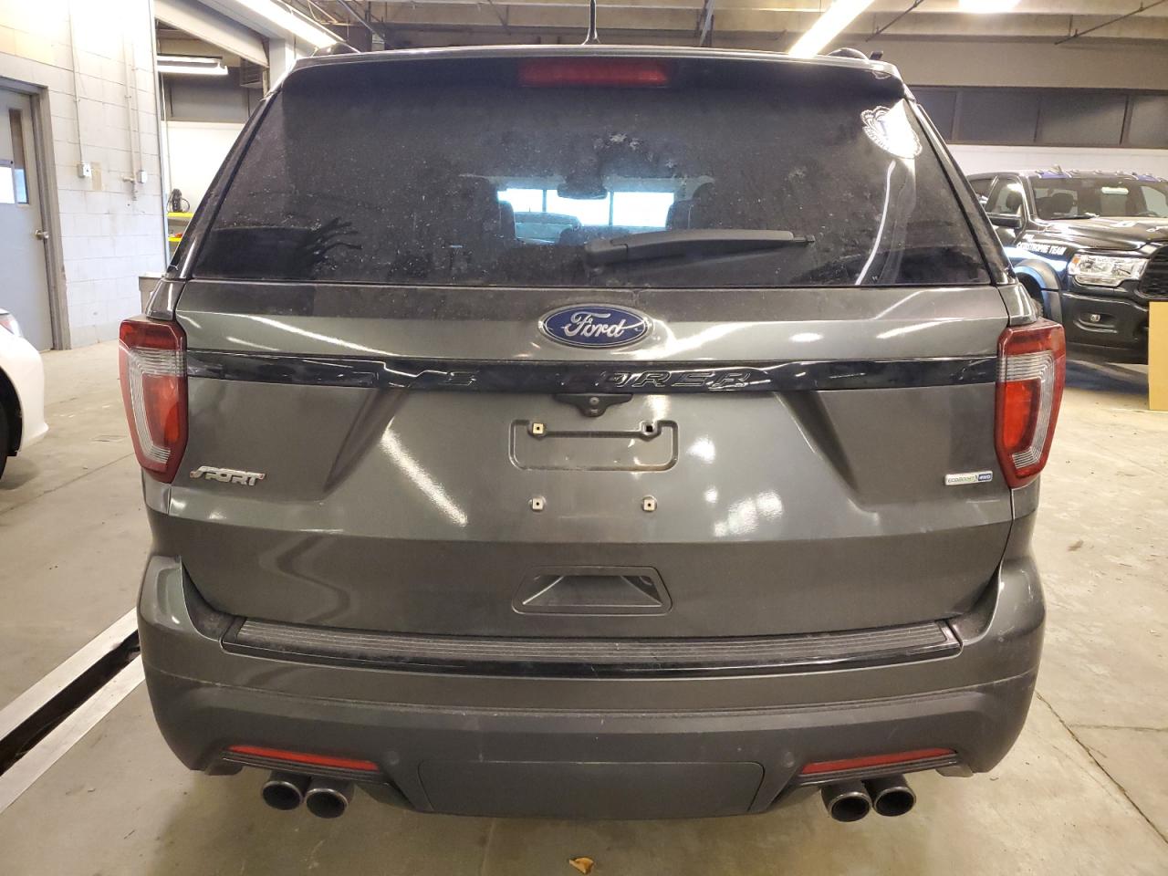 2018 Ford Explorer - Image 6