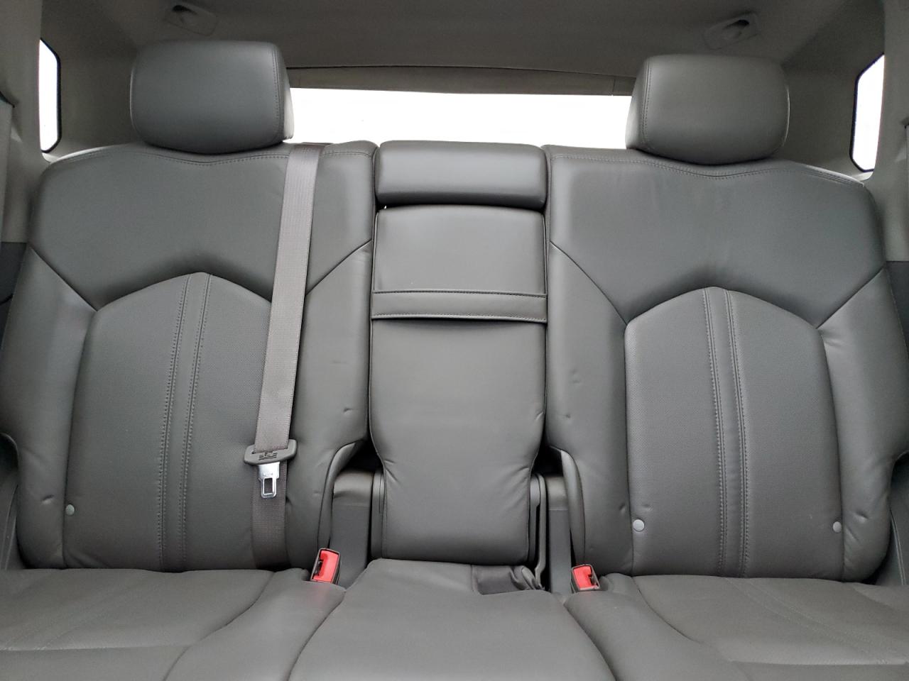 2010 Cadillac SRX - Image 10