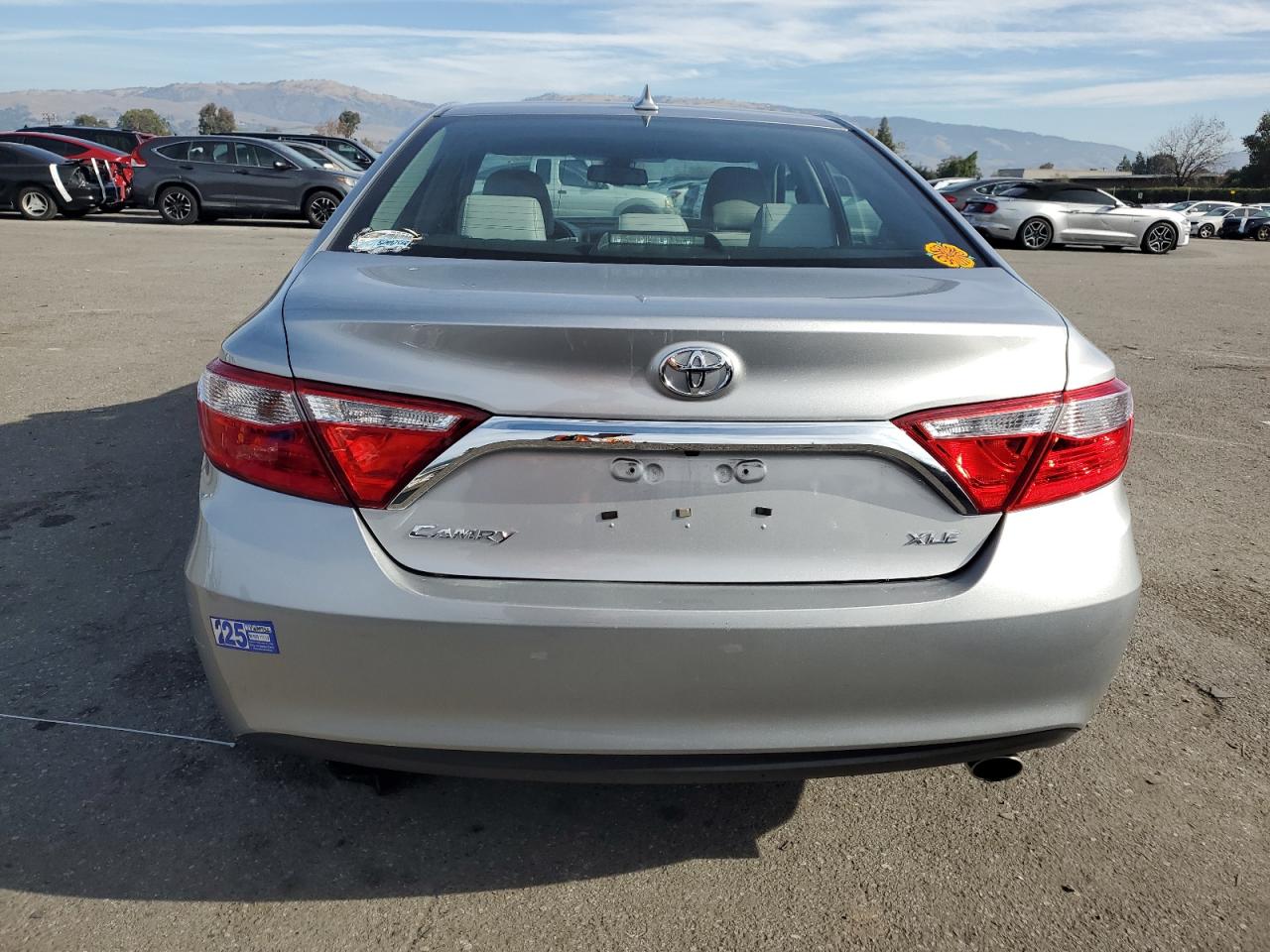 VIN 4T1BF1FK2HU699069 2017 TOYOTA CAMRY no.6