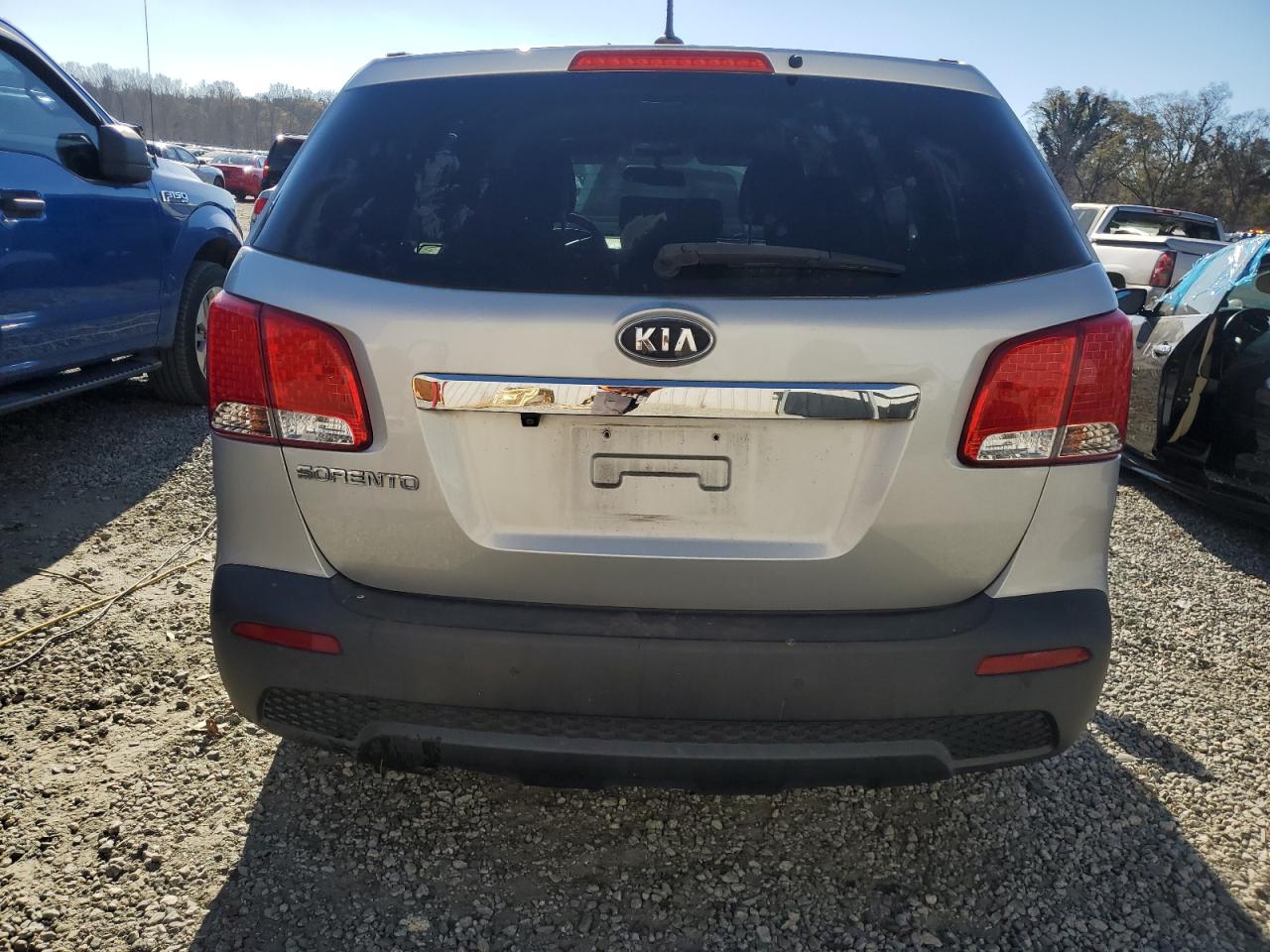 2013 Kia Sorento Lx VIN: 5XYKT3A10DG390199 Lot: 83213974