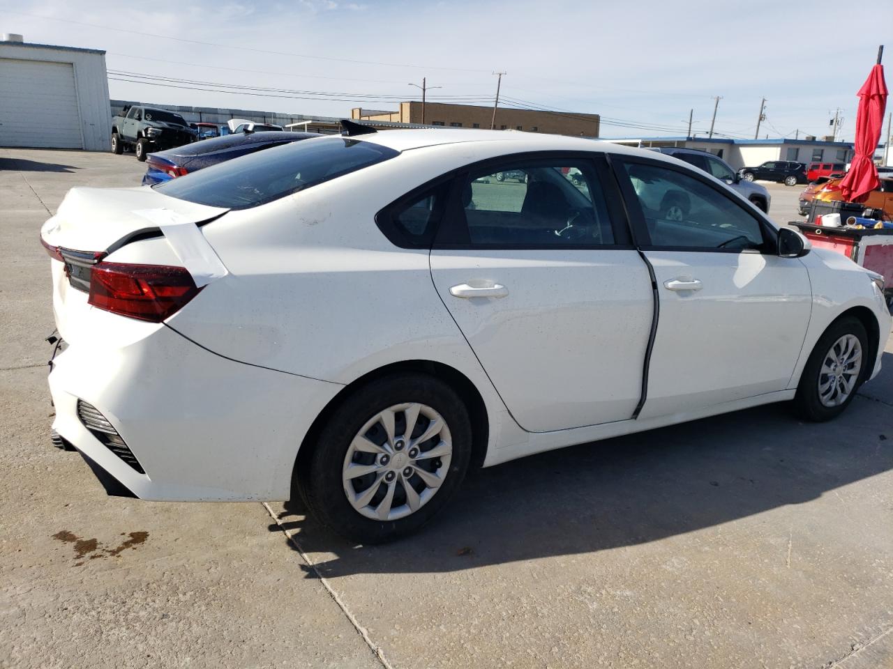 2023 Kia Forte - Image 3