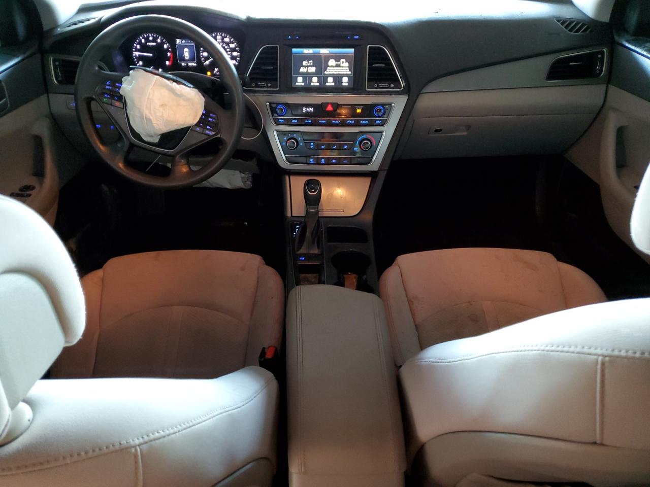 2017 Hyundai Sonata - Image 8